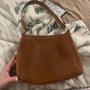Portland leather Dakota Shoulder Bag